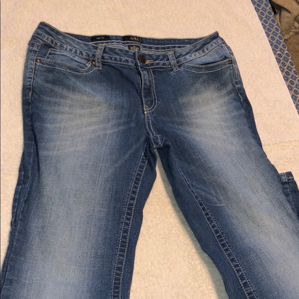 Ana jeans